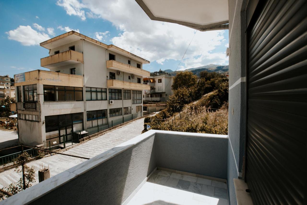 Hotel Lunxheria Gjirokaster Exterior photo